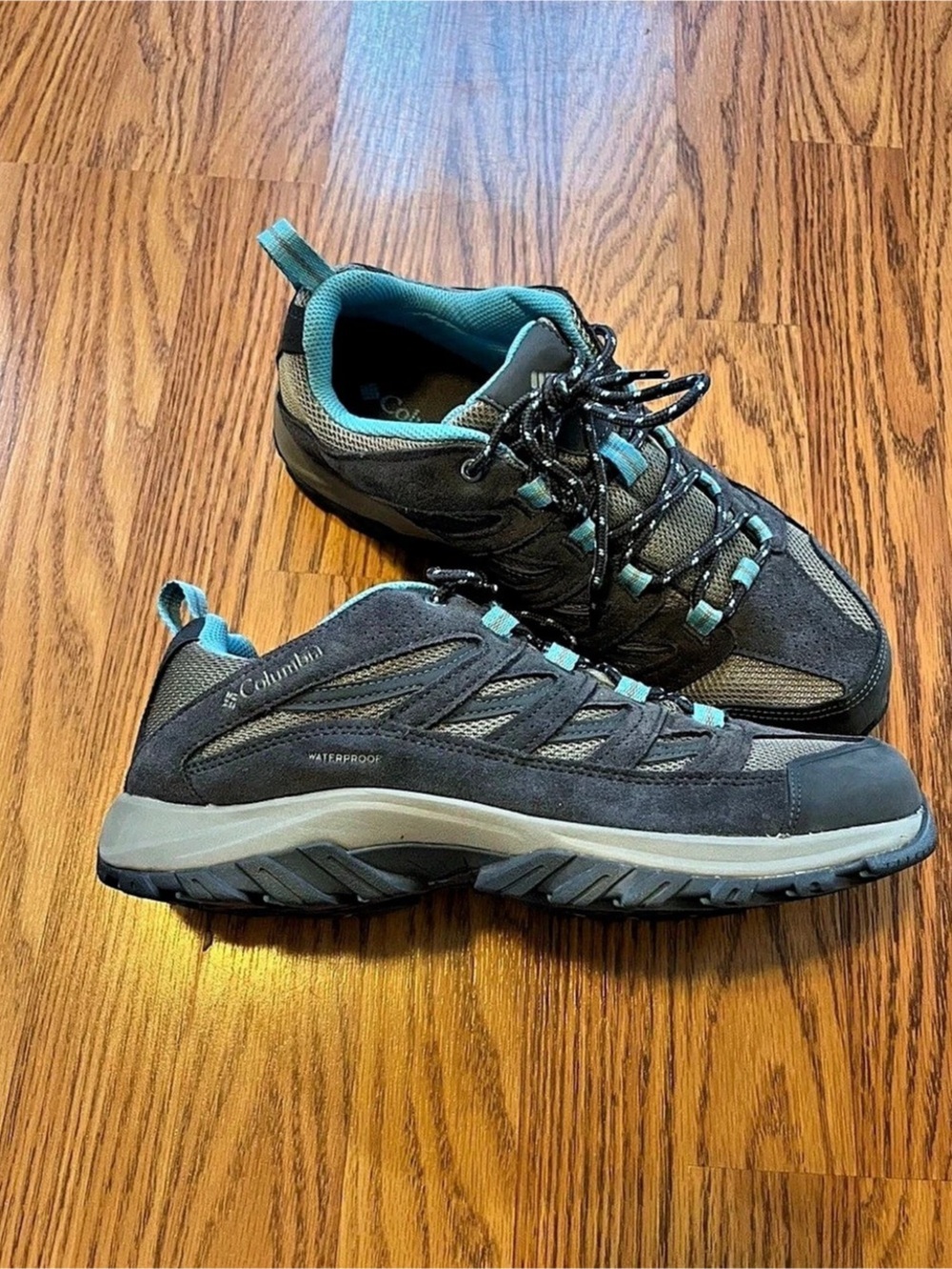 Columbia Trail Hawk Crestwood Hiking Shoes Techlite  women's 11 Gray Turquoise